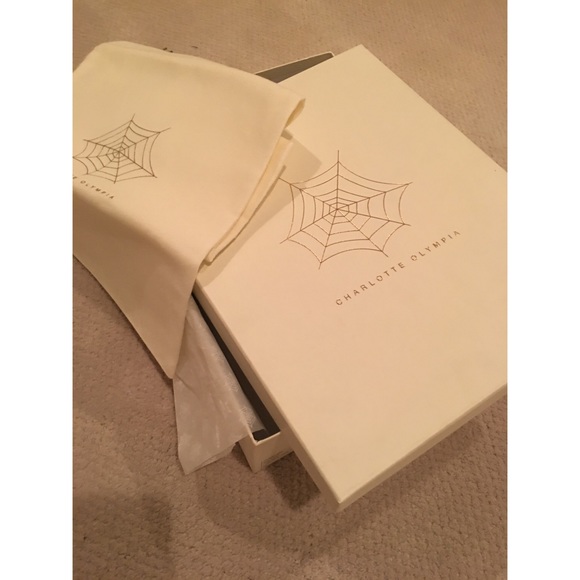 Sandals Forever Platform - Picture 2 of 3